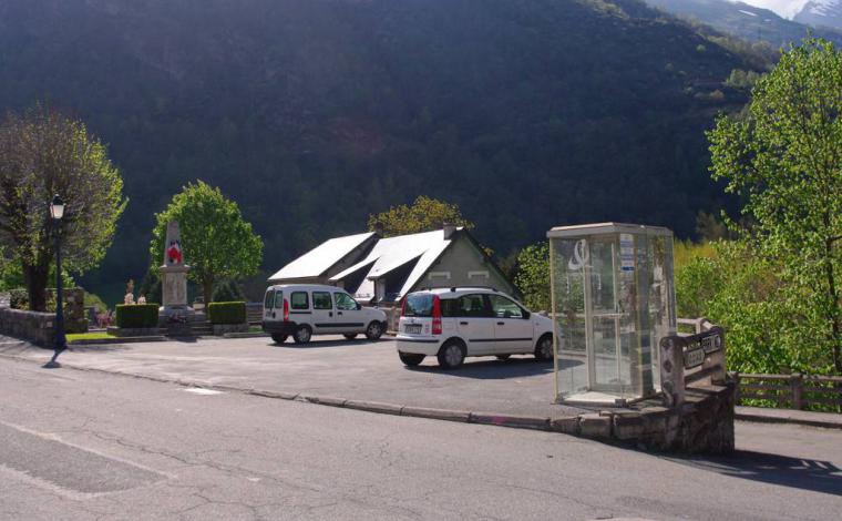 Le parking à 50 m